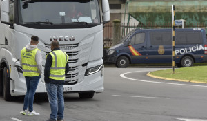 Cortes de carretera aislados y escasa incidencia en la huelga de transporte