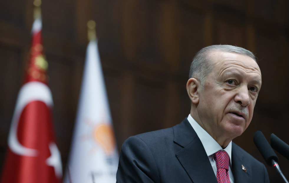 Erdogan promete limitar la población de Estambul y protegerla ante terremotos