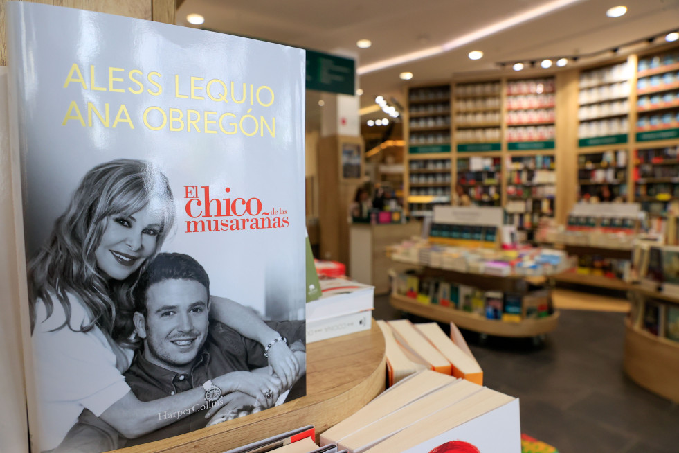 Libro Alex Lequio y Ana Obregón