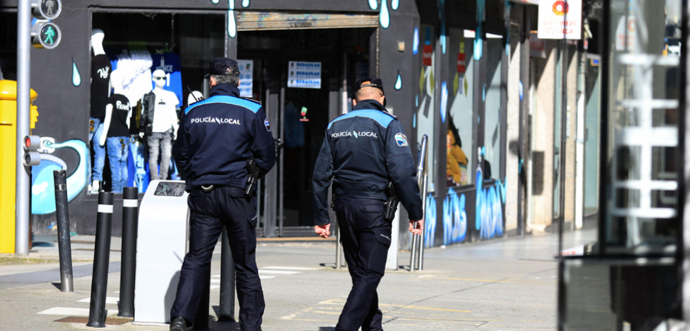 El 092 detiene en A Coruña a un hombre que celebraba una fiesta ilegal en un hostal