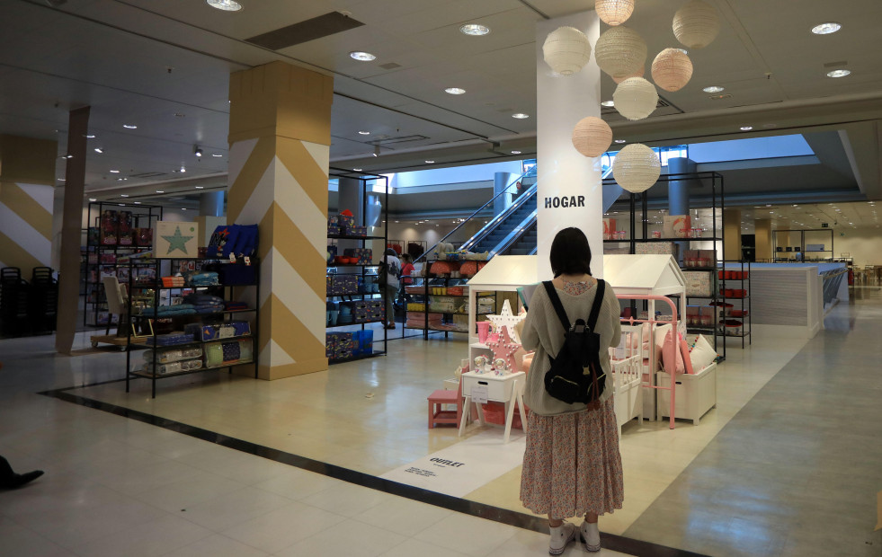 fffLas fotos de cómo ha quedado el nuevo outlet de El Corte Inglés en Marineda
