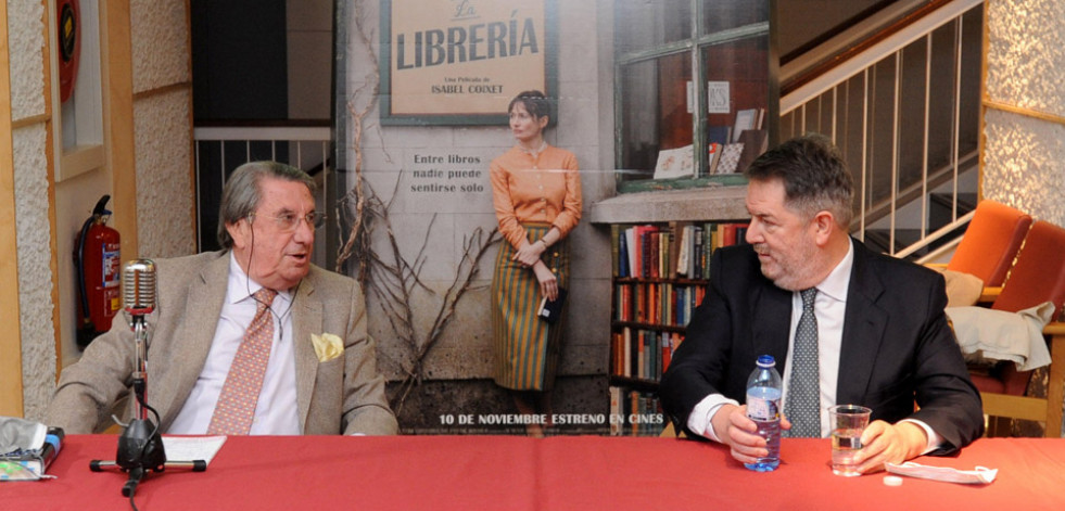 Bieito  Rubido traslada el debate sobre la ética del periodismo a los coruñeses