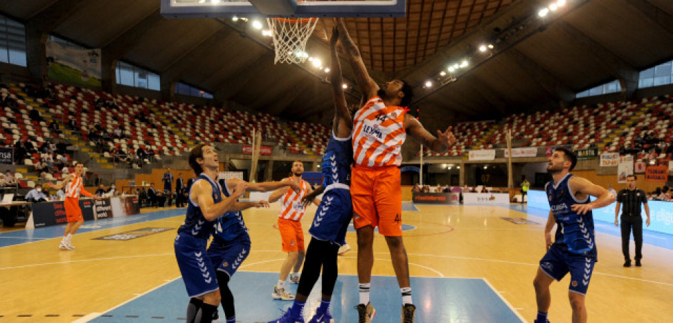 El Leyma se da un baño de baloncesto en el Palacio