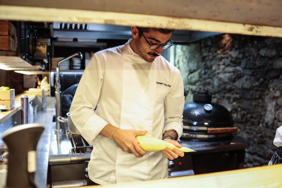 El cocinero Adrián Felípez del restaurante Miga