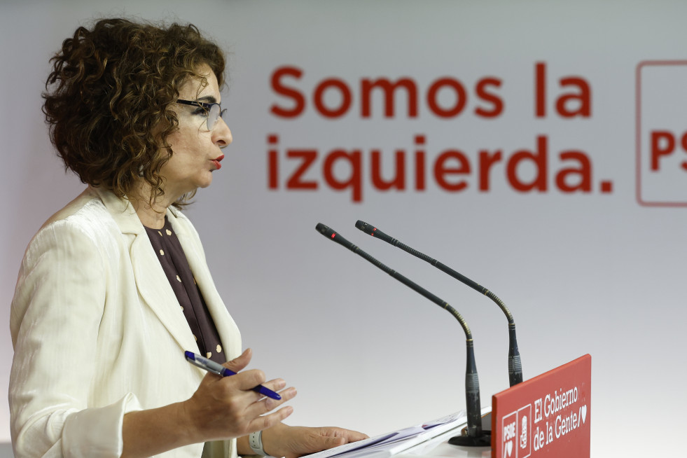 María Jesús Montero ofrece una rueda de prensa en Ferraz